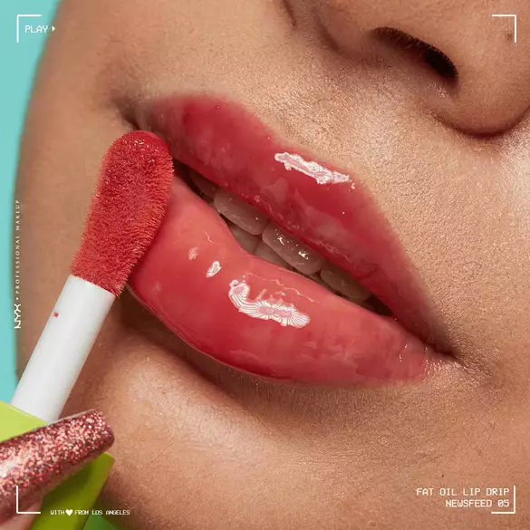 Flexible shades with 12H hydration in fat oil
