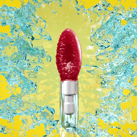 Splash on for 1-swipe, super-soaked glossy color with a unique lip-staining effect!