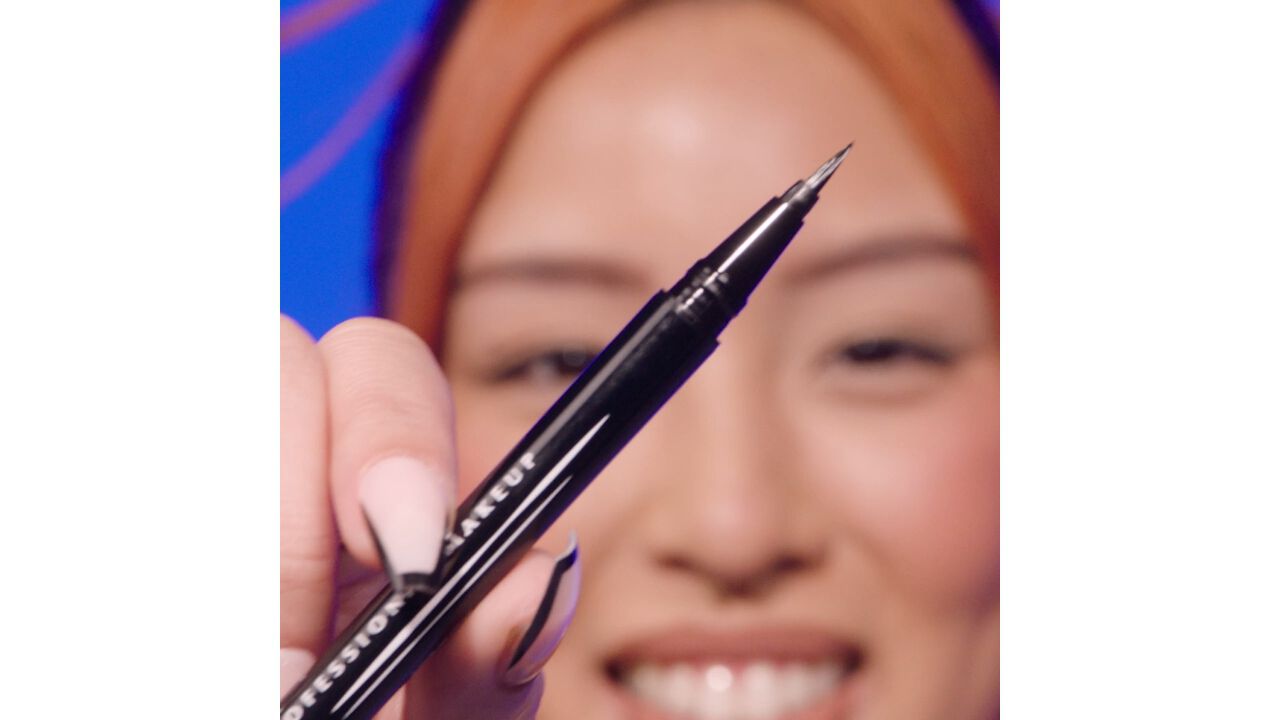 A short promotional video showcasing NYX’s Epic Ink Liner in black.