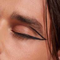 EPIC WEAR LINER STICKS